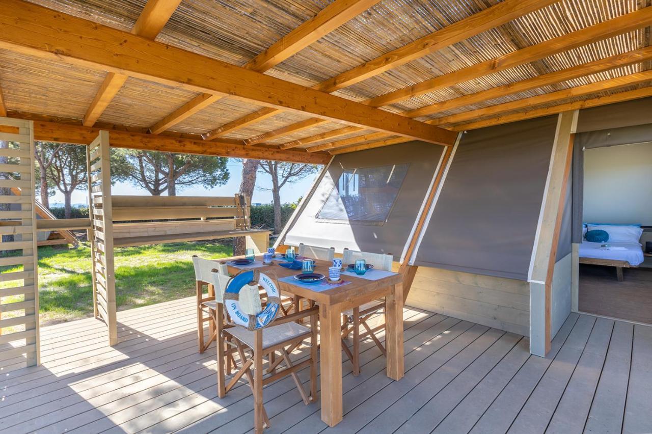 Glamping Gli Etruschi Ξενοδοχείο Πιομπίνο Εξωτερικό φωτογραφία