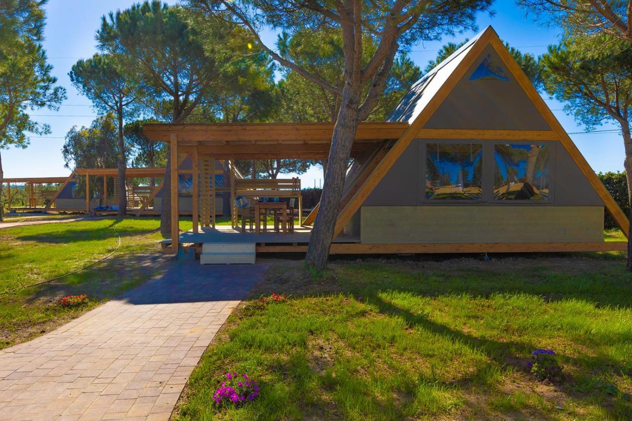 Glamping Gli Etruschi Ξενοδοχείο Πιομπίνο Εξωτερικό φωτογραφία