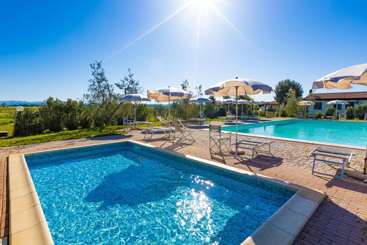 Glamping Gli Etruschi Ξενοδοχείο Πιομπίνο Εξωτερικό φωτογραφία