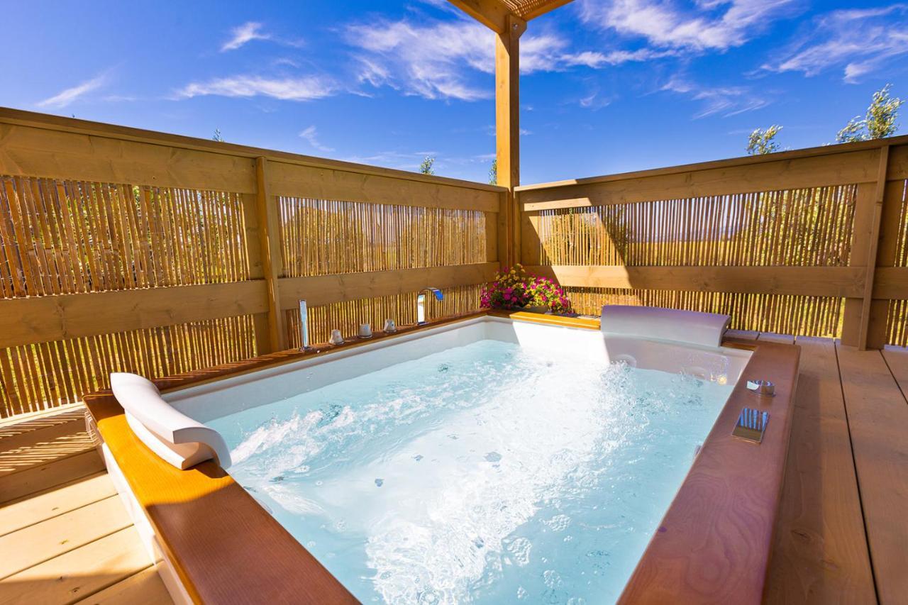 Glamping Gli Etruschi Ξενοδοχείο Πιομπίνο Εξωτερικό φωτογραφία