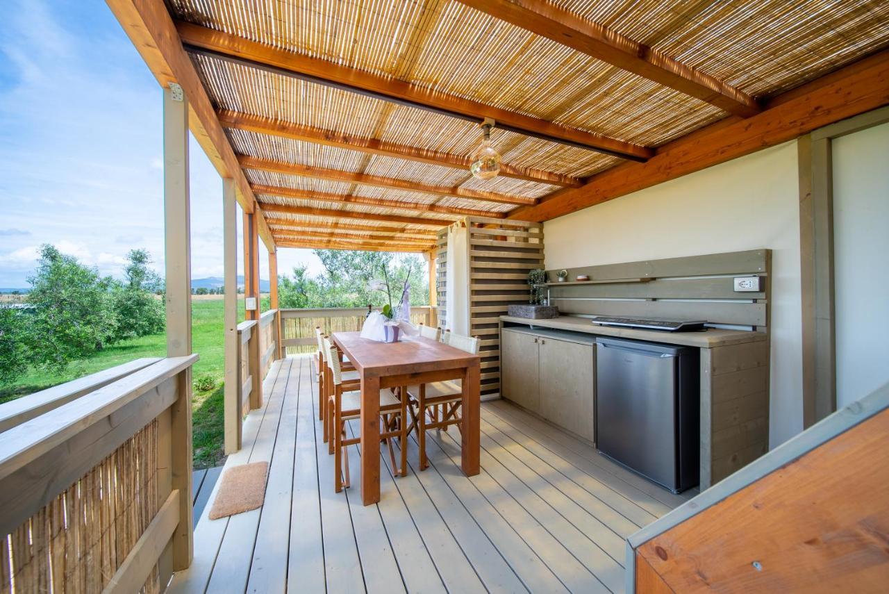 Glamping Gli Etruschi Ξενοδοχείο Πιομπίνο Εξωτερικό φωτογραφία