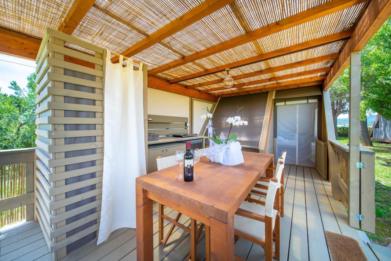 Glamping Gli Etruschi Ξενοδοχείο Πιομπίνο Εξωτερικό φωτογραφία