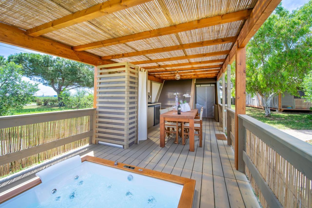 Glamping Gli Etruschi Ξενοδοχείο Πιομπίνο Εξωτερικό φωτογραφία